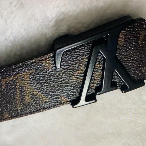 Louis Vuitton Brown belts - Picture 5 of 5